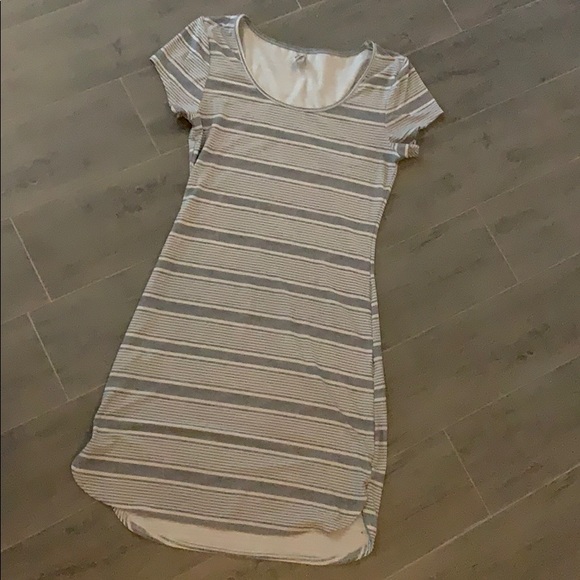 Body con t-shirt dress - Picture 6 of 8